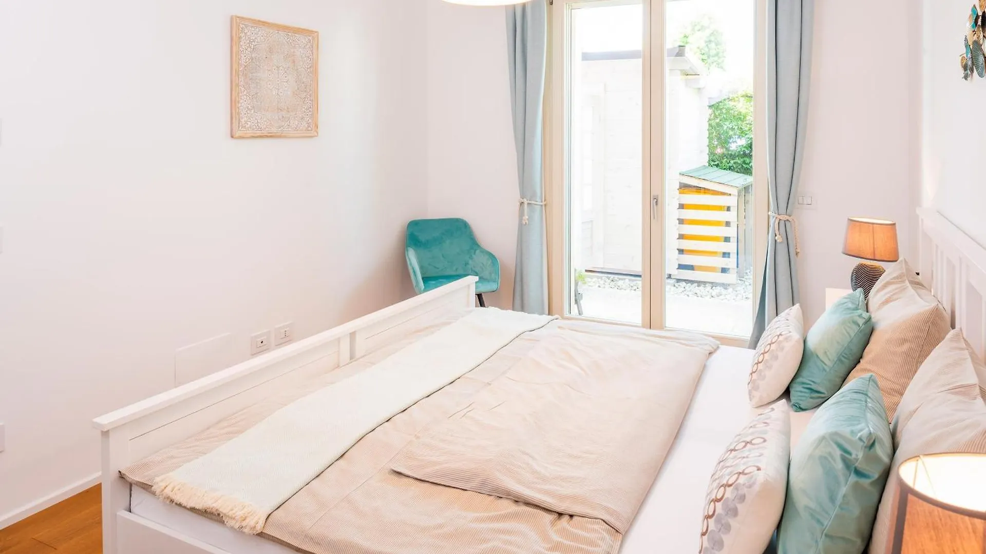 Luxury Villa Magdalena Peschiera del Garda 0*,