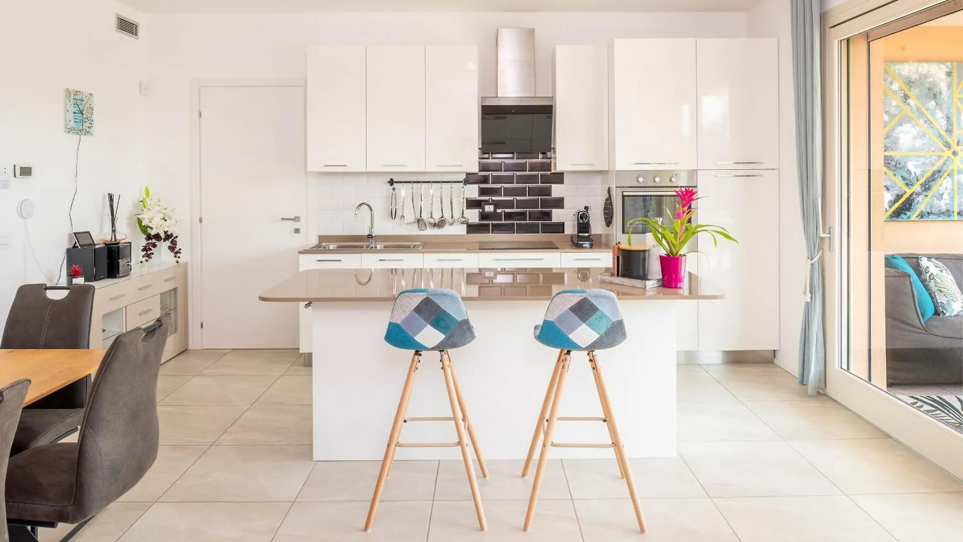 Luxury Villa Magdalena Peschiera del Garda 0*,  İtalya